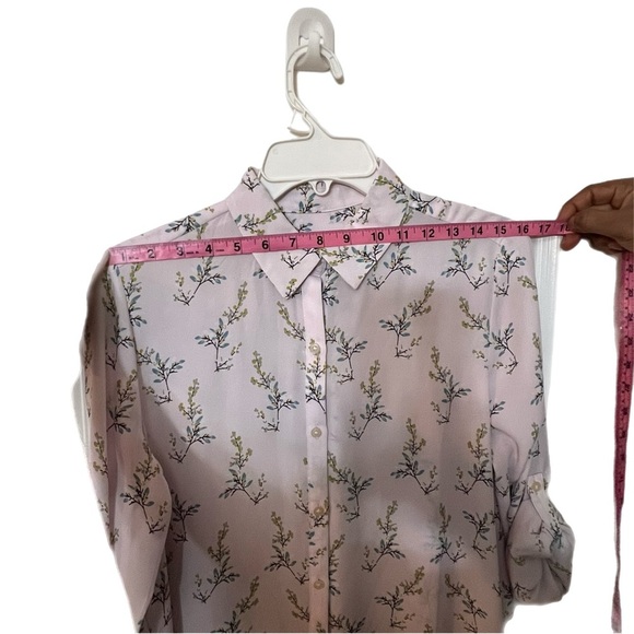 LOFT Petite Button Front Delicate Floral Roll Tab Long Sleeve Blouse Sz XSP - Picture 8 of 10